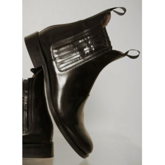 Daryl K Black Patent Leather Chelsea Boots SZ 6 - Picture 1 of 10